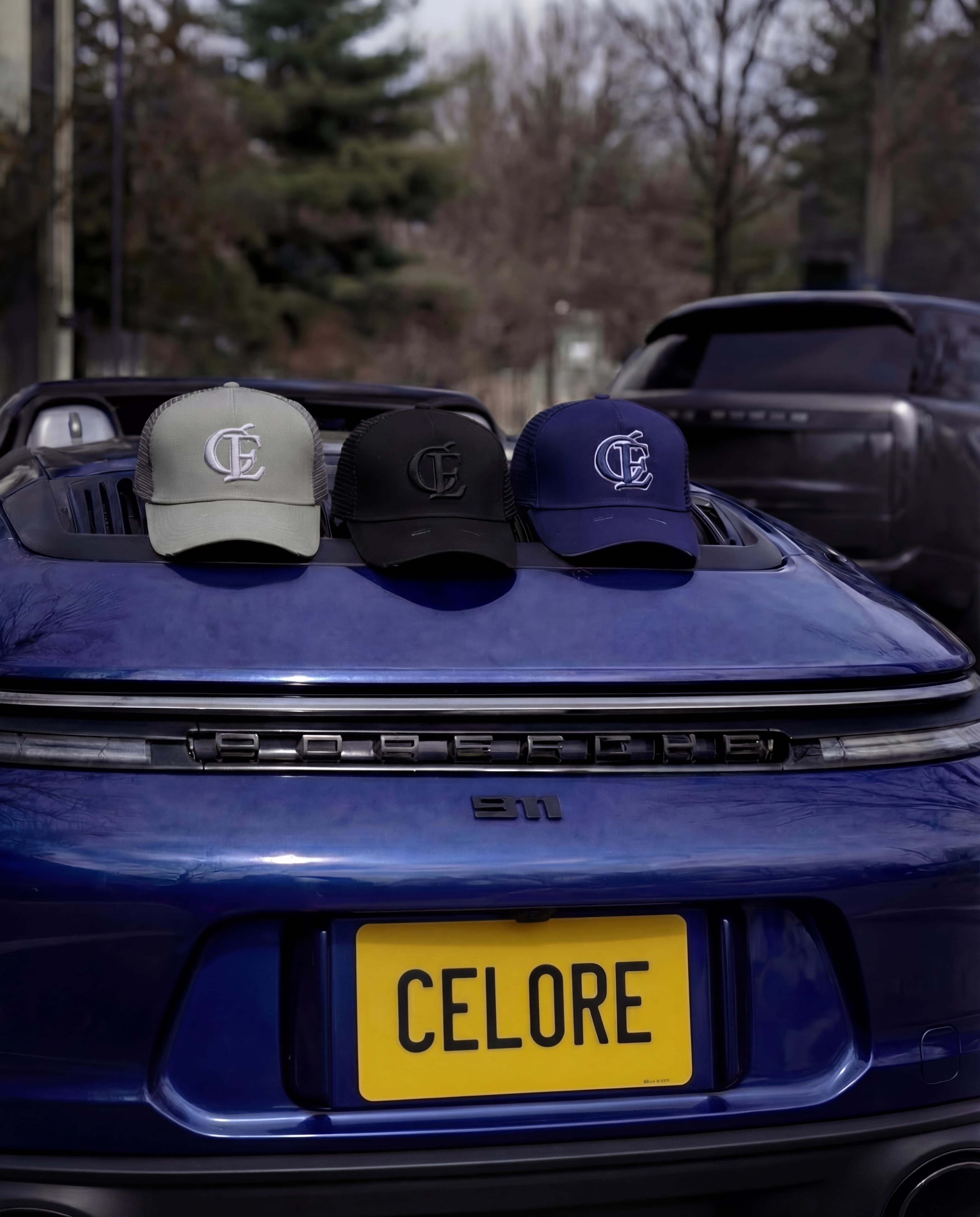 Caelum. Élan. Celer.